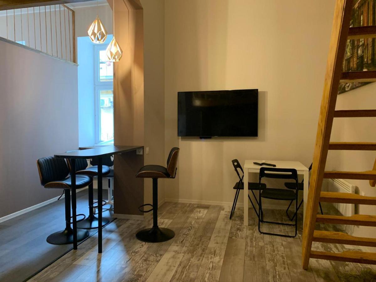 Art-club With Air Condition Apartament *